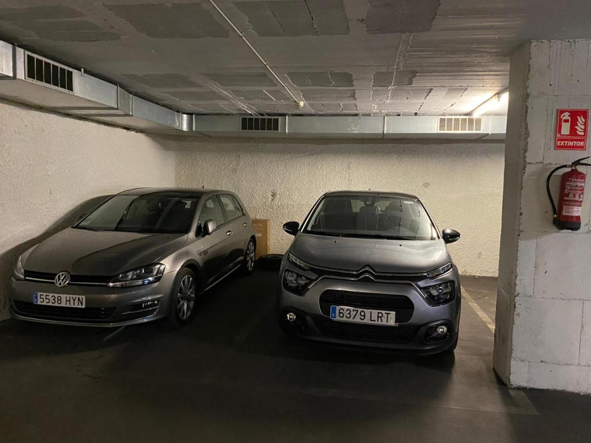 Piso Centrico Con Parking A 20Min De Barcelona Apartman Terrassa Kültér fotó
